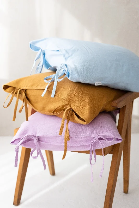 Linen Pillowcase With Ties In Various Colors