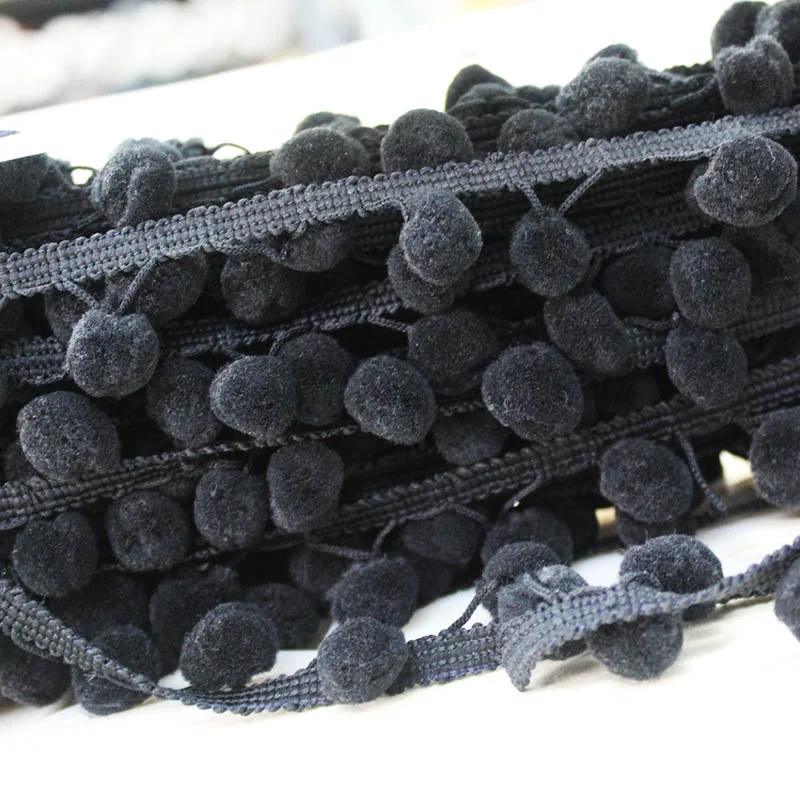 Pom Pom Trim - Black